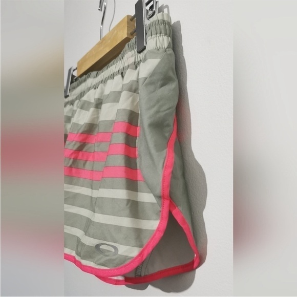 Oakley Running Shorts - Picture 4 of 5